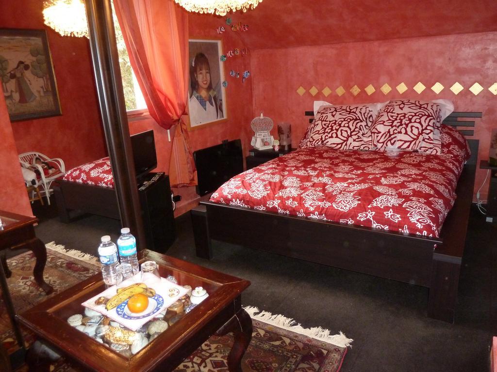 La Chandanielerie Quimper Room photo